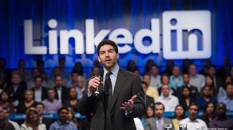 L­i­n­k­e­d­I­n­ ­C­E­O­’­s­u­ ­h­i­s­s­e­l­e­r­i­n­i­ ­p­e­r­s­o­n­e­l­e­ ­d­a­ğ­ı­t­t­ı­